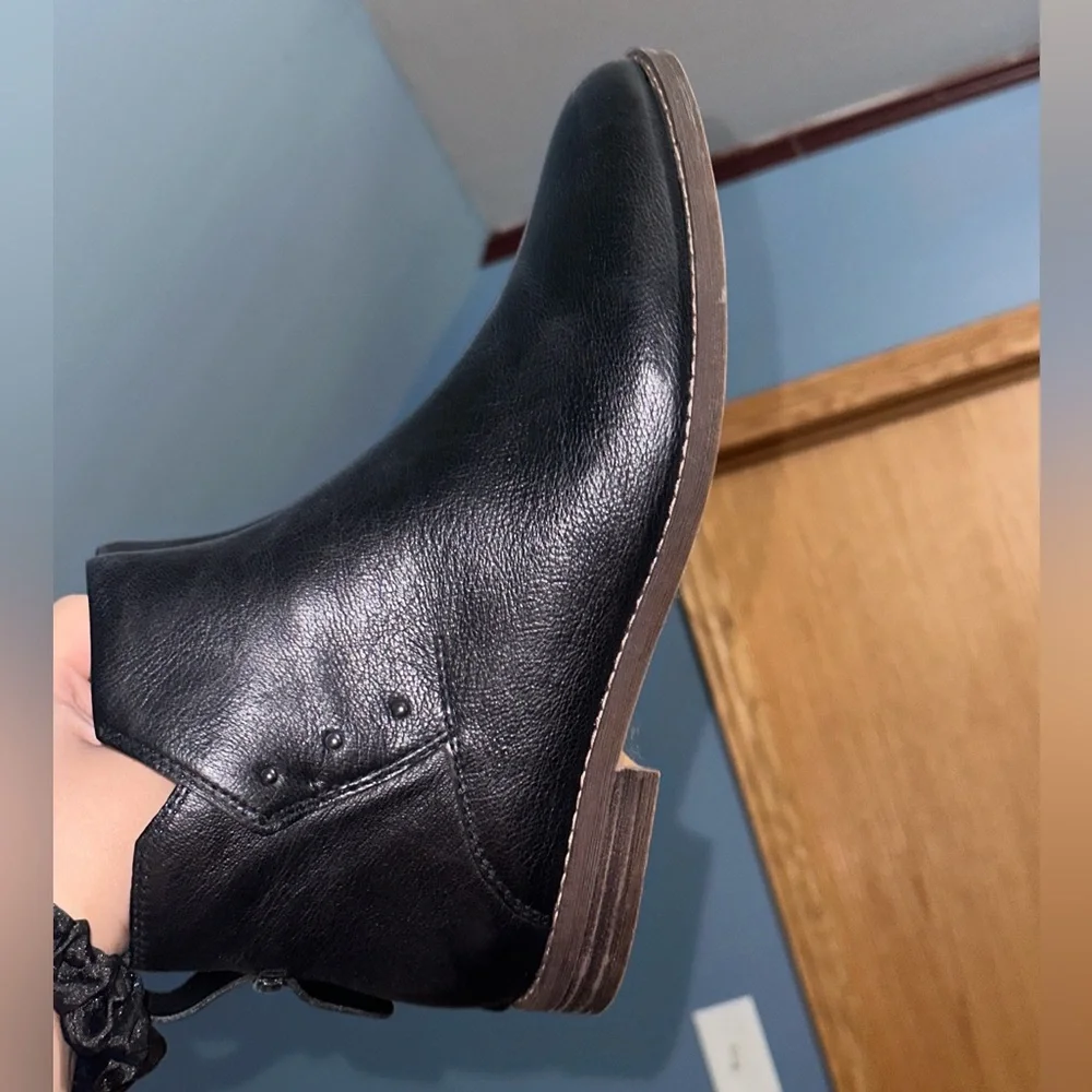 Franco Sarto Black Leather Booties - Picture 4 of 6